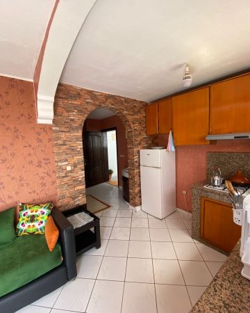 APPART 2 CHAMBRES ET SALON